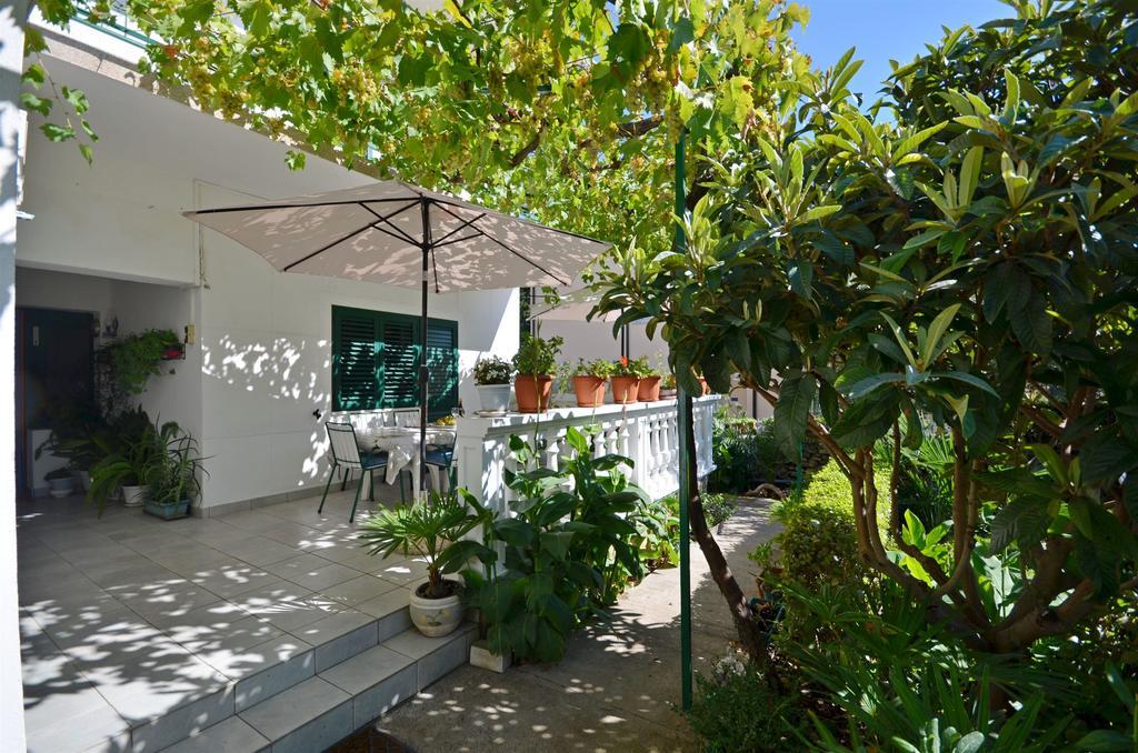 Apartments Branko Vodice Exterior photo